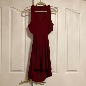 Little red dress! 💫 Forever 21 with cutout back